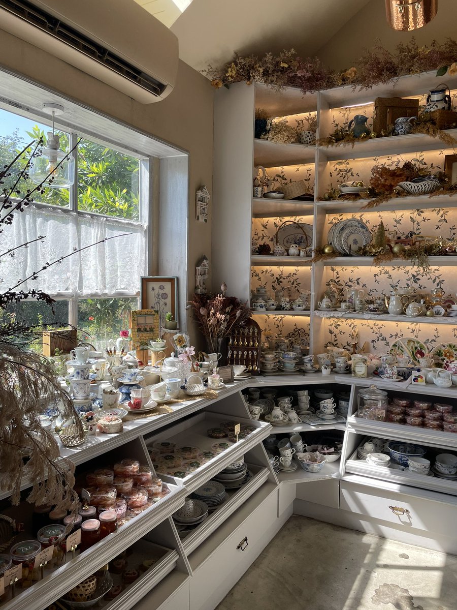 Christmas is coming!! 🎀💖🫶✨
#Christmas #khaoyai #chuencafe