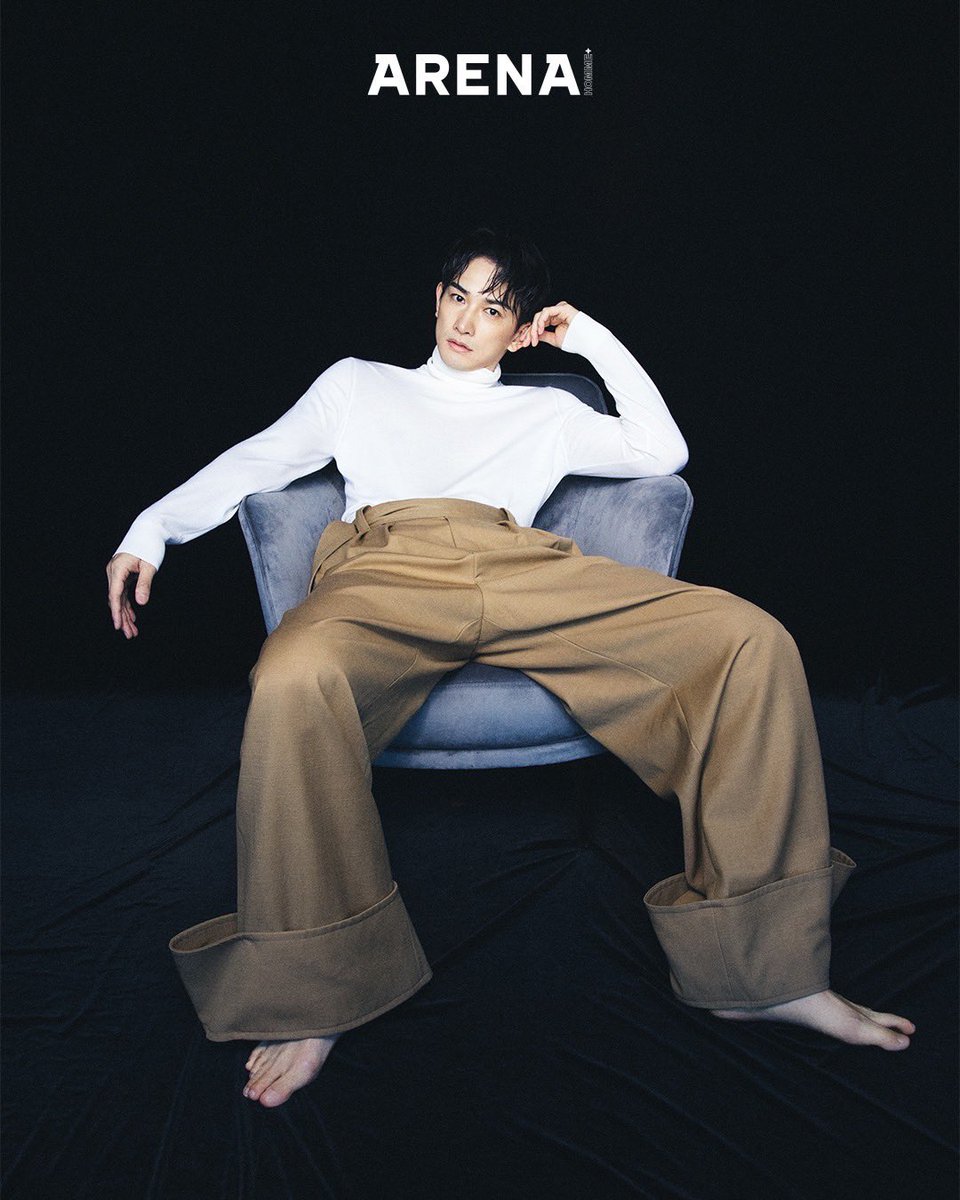 gekidanexile's tweet photo. 【#町田啓太】

現在発売中の
雑誌「ARENA KOREA」1月号に
掲載していただいています📚✨

いつもとはまた違った表情を
お楽しみください🌟

https://t.co/9NnB2ovj9s https://t.co/R5sY792m3S