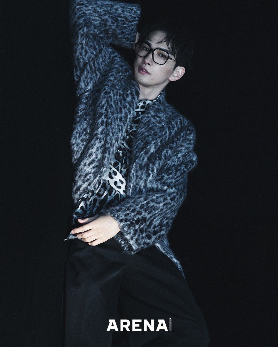 gekidanexile's tweet photo. 【#町田啓太】

現在発売中の
雑誌「ARENA KOREA」1月号に
掲載していただいています📚✨

いつもとはまた違った表情を
お楽しみください🌟

https://t.co/9NnB2ovj9s https://t.co/R5sY792m3S