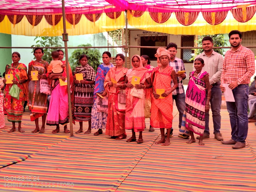 SSEPD2's tweet image. Distribution of Social Security Pension, Wheelchair at Dabugam block,Nabarangpur. @CMO_Odisha @NityanandaBJP @BPSethi @niyati_pattnaik #MBPY #WheelChair #BBSA #AidsandAppliances #DisabilityEmpowerment #SocialJustice #Nabarangpur #DisabilityCare