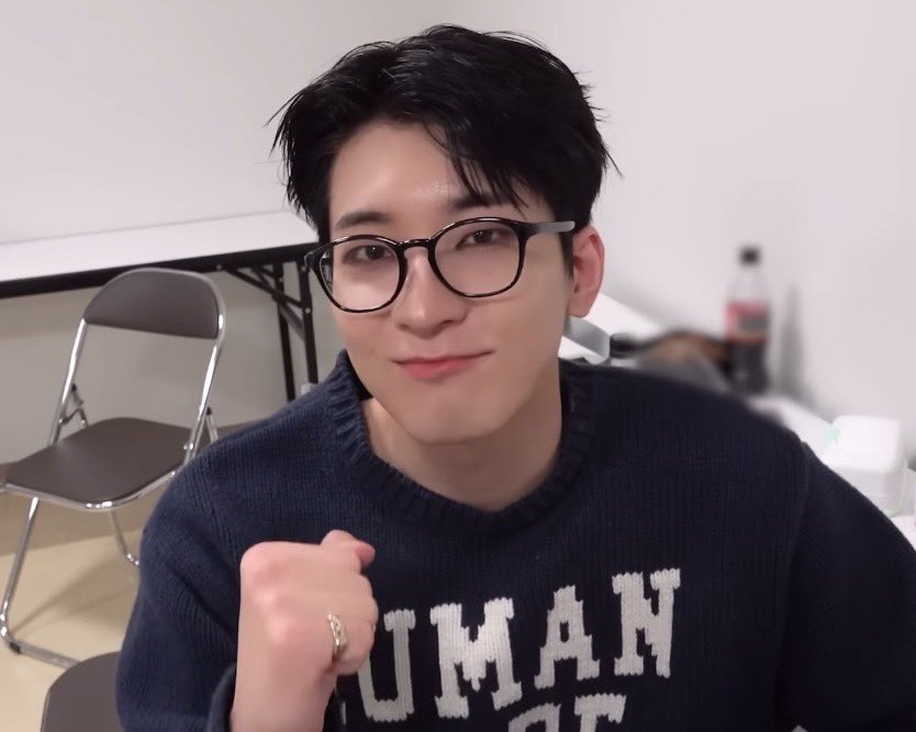 so handsome…