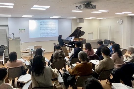 朝日カルチャーセンター新宿教室でのレクチャーコンサートが終演しました！
ショパンのノクターンシリーズ第3回目も沢山のお客様にお越しいただきました。ありがとうございました✨
早いもので来月1/25が最終回です！次回もまた皆様にお目にかかれる事を楽しみにしております😊x.gd/6N3CB