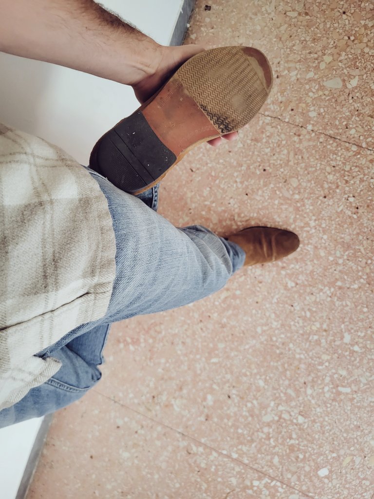 wolfravenfindom's tweet photo. Your Christmas Gift will be always the same: the honor of licking my  dirty soles.

Ready for the receiving, foot freak?

Cashmaster | Alpha Man | shoe licker | chelsea boots | cuckold | beta boy | cashfag | christmas slave | finDom | financial domination https://t.co/gf15WN0Nvk