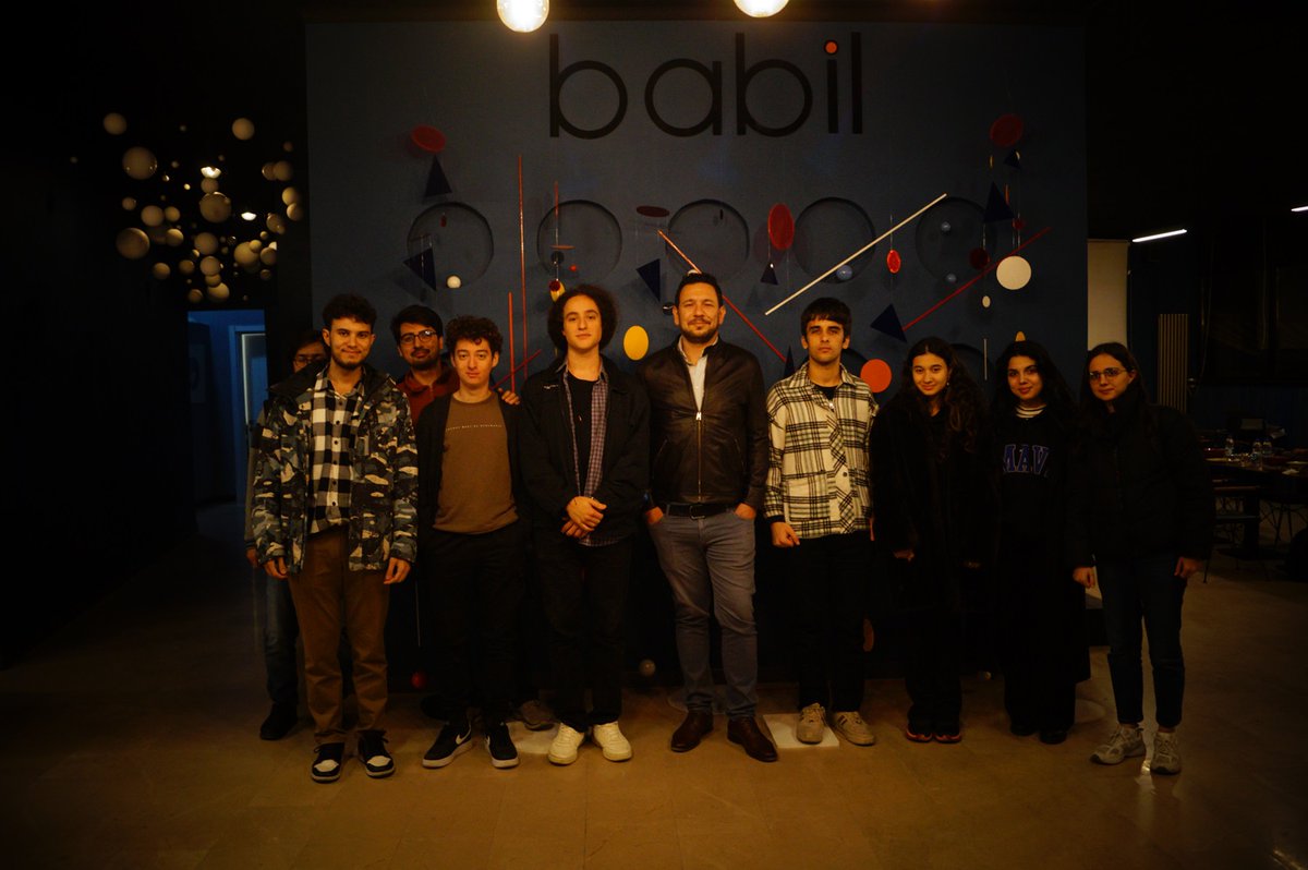 Avrupa Birliği Sivil Düşün Programı desteğiyle yürüttüğümüz Yeni Bilim İletişimcileri Yetiştirme Programı'nın ilk ayağında bir ay boyunca bizi ağırlayan <a href="/BabilMaltepe/">Babil Kültür Merkezi</a>'ye, birikimlerini bizimle paylaşan <a href="/tevfik_uyar/">Tevfik Uyar</a> ve diğer tüm hocalarımıza çok teşekkür ederiz.
<a href="/SivilDusun/">Sivil Düşün</a>