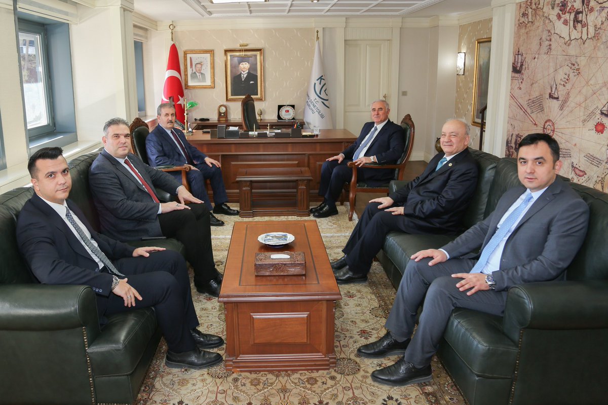 Mustafa_Destici's tweet photo. Kamu Başdenetçiliği #ombudsman görevine seçilen önceki dönem Yargıtay Başkanımız Sayın Mehmet Akarca’ya heyetimizle birlikte hayırlı olsun ziyaretinde bulunduk. 

Misafirperverliği ve ilgilerinden dolayı teşekkür eder, hayırlı olması dileğimle üstün muvaffakiyetler dilerim. https://t.co/L13GVaIyYj