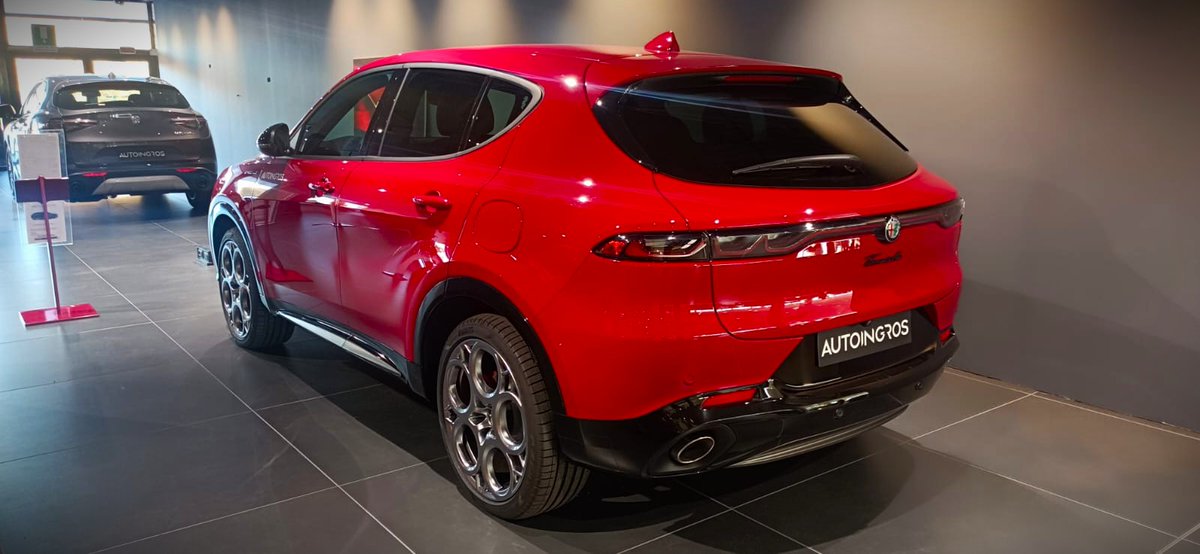 marcopapa89's tweet photo. 📷#alfa #romeo #tonale #q4
#edizione #speciale #plugin #hybrid da 280 #cavalli

I #servizi #inclusi comprendono:
📷3 #tagliandi
📷 #gomme #invernali
📷#vettura #sostitutiva
📷#assistenza #stradale h24 7/7
📷#possibilità di #assicurazione con #franchigia e #scoperti pari a #ZERO https://t.co/Wd0fm1UANW