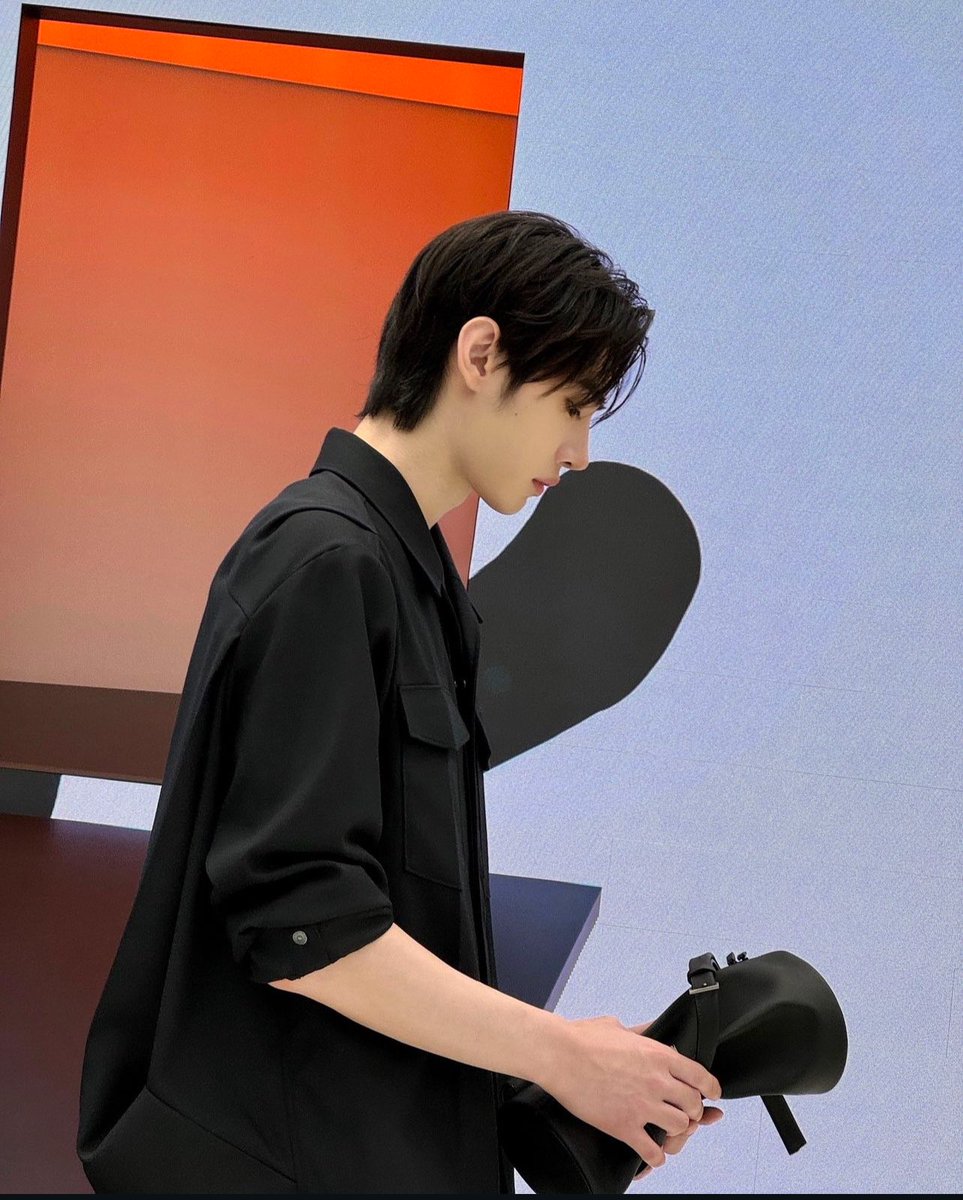 ห๋ง ♧ (slow) tweet media