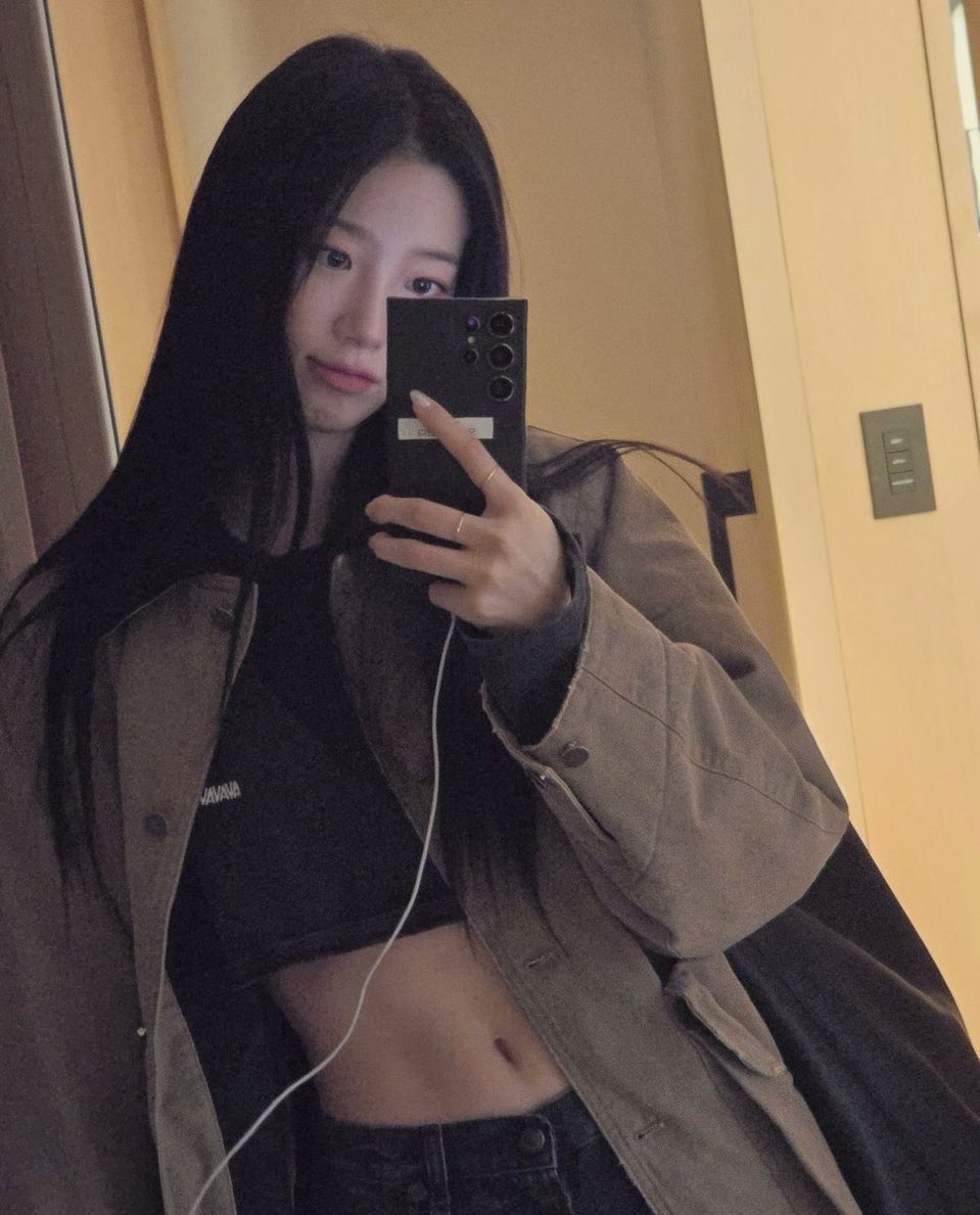 ㅤ   

Baru sampai rumah. Capeknya sih ada banget, ya... 

   ㅤ