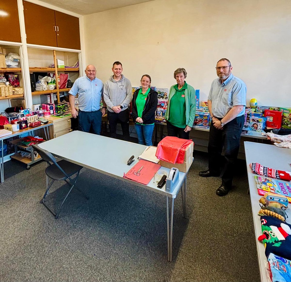 A man in Wrexham has raised over £1200 by running at least 10 miles every day for 12 days. Brian Lane, owner of Getin2Shapetraining, raised money for The Salvation Army’s Christmas Toy Appeal in the city to provide gifts for children with little or nothing on Christmas morning.