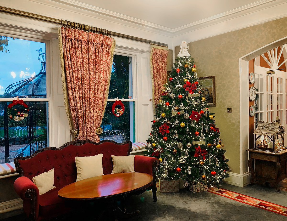 🎄Let the Christmas festivities begin!🎄

We are delighted to reopen our doors today, welcoming our cherished Christmas guests of 2024.

#irelandsbluebook #connemara #Christmas2024