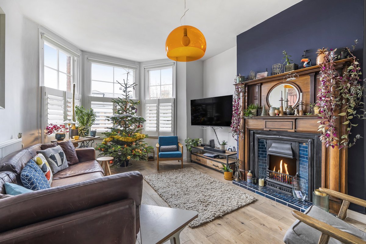 NicheCom tweet media