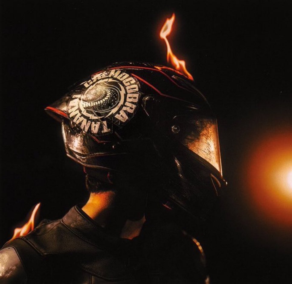 IT Parade tweet media