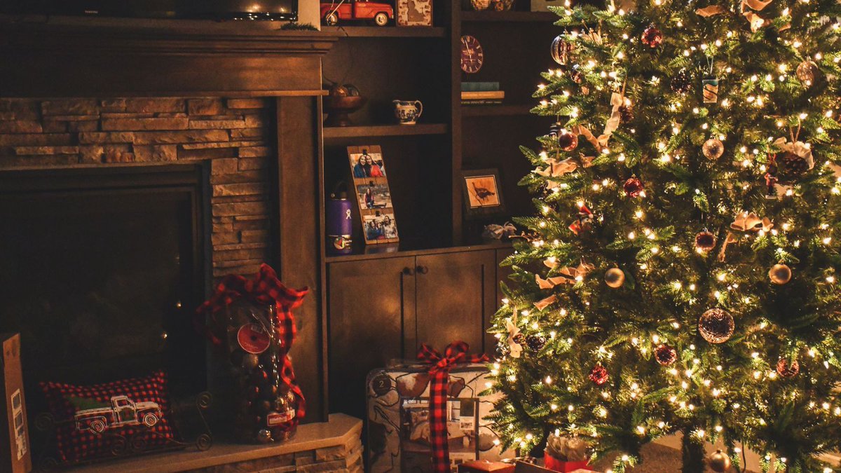 KY State Library (@kystatelibrary) on Twitter photo The State Library will be closed Tuesday & Wednesday, December 24-25, in observance of the Christmas holiday. Messages may be left at KDLAReferenceDesk@ky.gov, 800-928-7000 option #3, or 502-564-8306. We will contact you upon our return. The State Library will be closed Tuesday & Wednesday, December 24-25, in observance of the Christmas holiday. Messages may be left at KDLAReferenceDesk@ky.gov, 800-928-7000 option #3, or 502-564-8306. We will contact you upon our return.