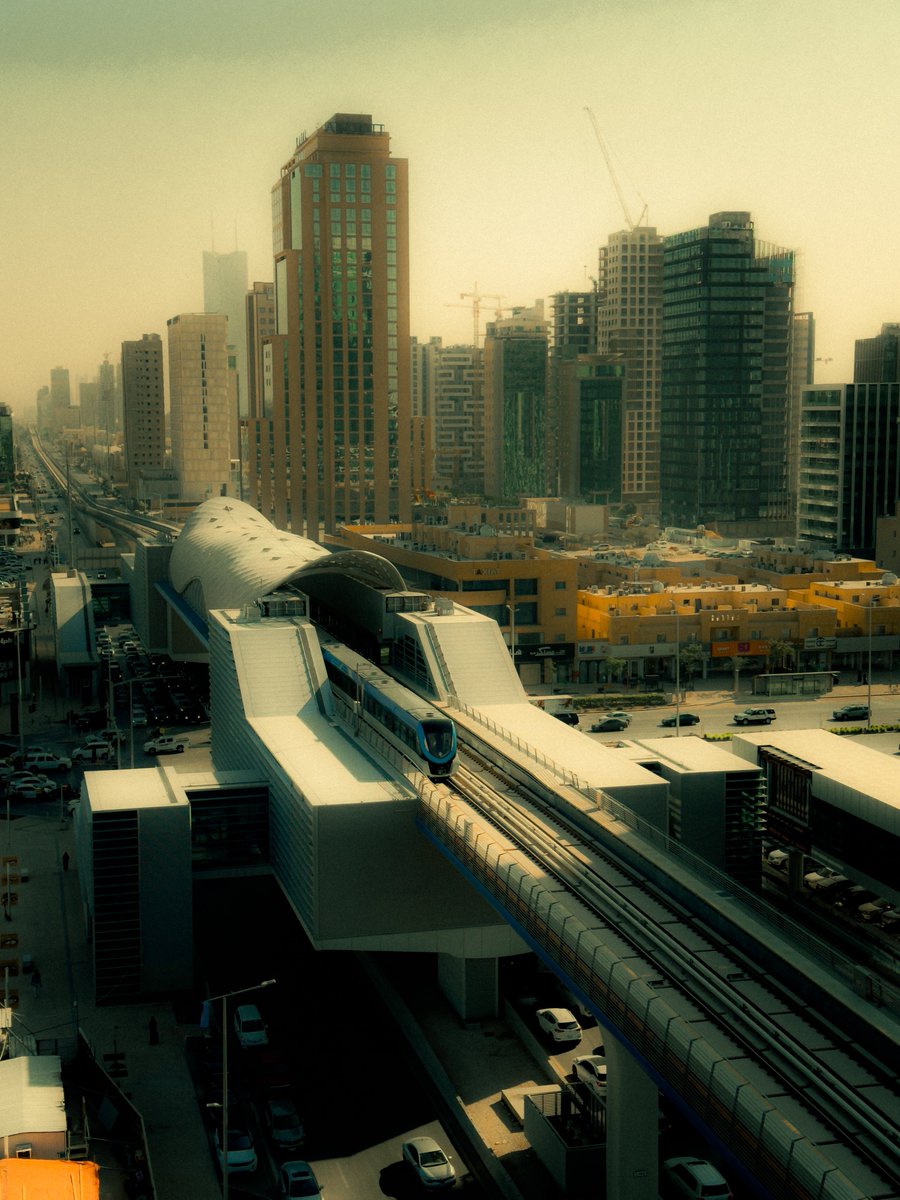 ch2i_'s tweet photo. مترو الرياض😍 https://t.co/XKHfzBLAnM