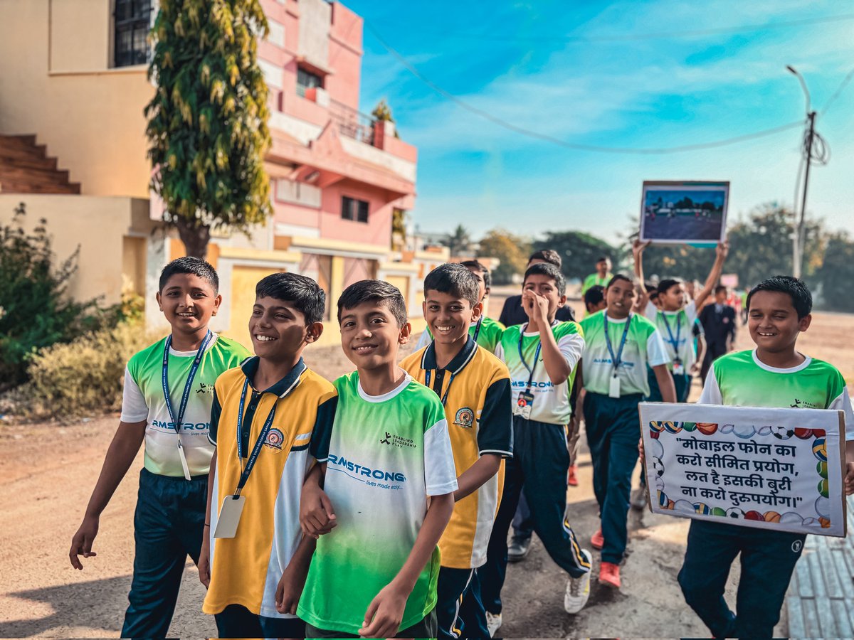 EnablngL's tweet photo. In Satana, our students organized a neighborhood rally to spread awareness about the harmful effects of excessive screen time. For these 150 students, this rally was their first opportunity to actively create an impact within their community. 

Read More:
https://t.co/Dn5WhRPKso https://t.co/yuzX71Tqj3