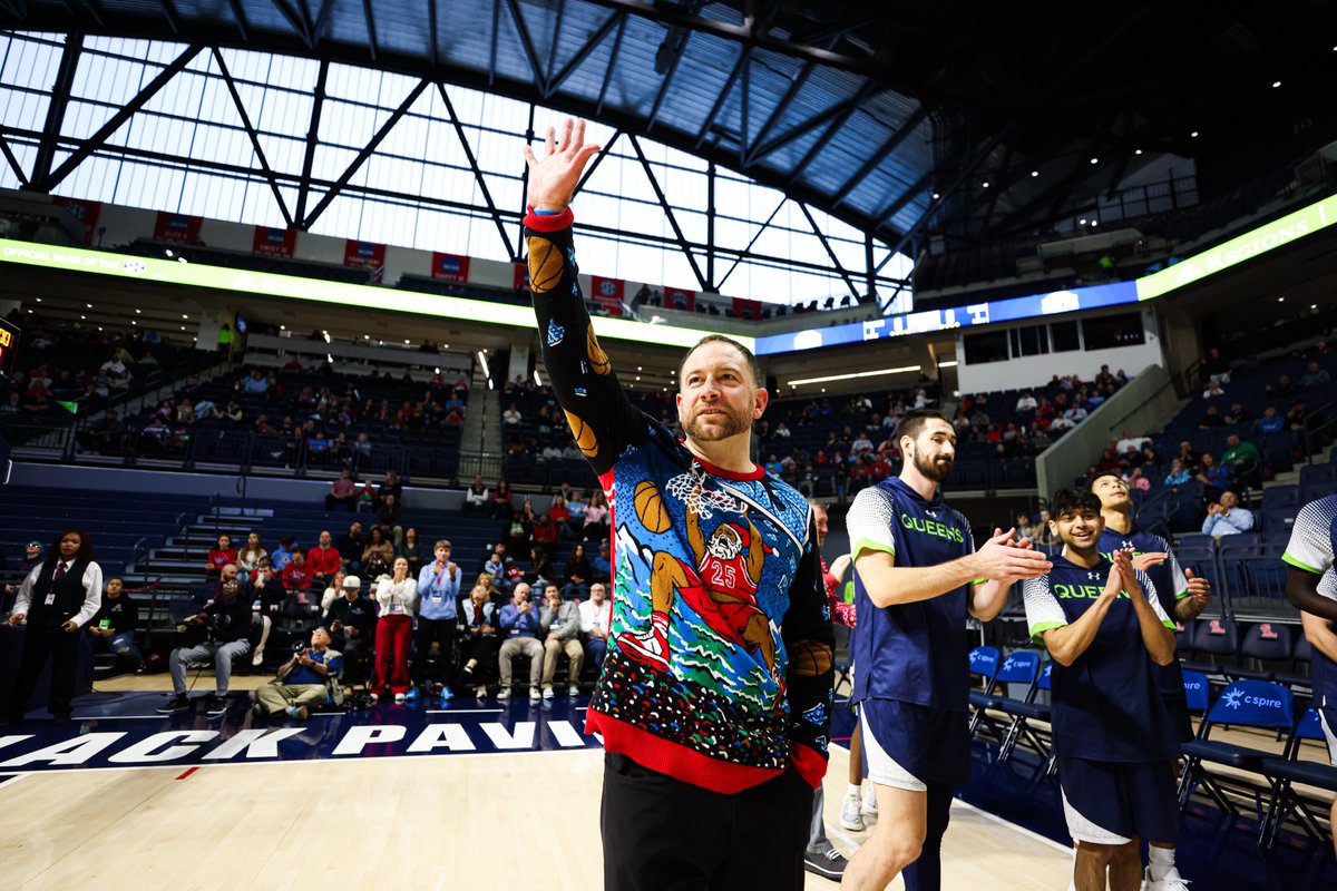 Queens (N.C.) Men’s Basketball tweet media