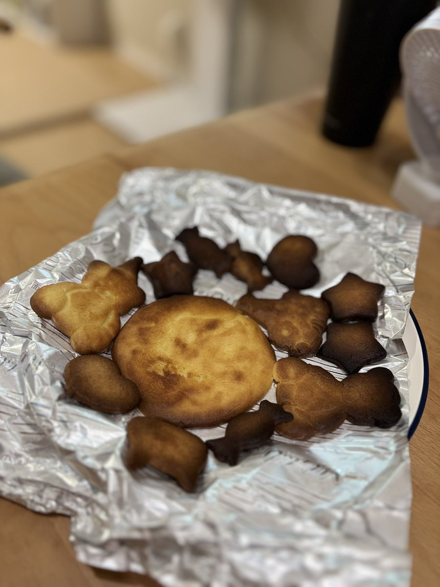 akkiy_s's tweet photo. お菓子作り難すぎ https://t.co/Goa7pc4KBi
