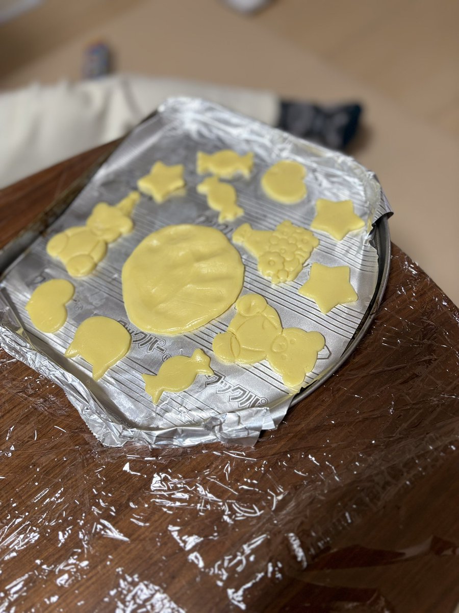 akkiy_s's tweet photo. お菓子作り難すぎ https://t.co/Goa7pc4KBi