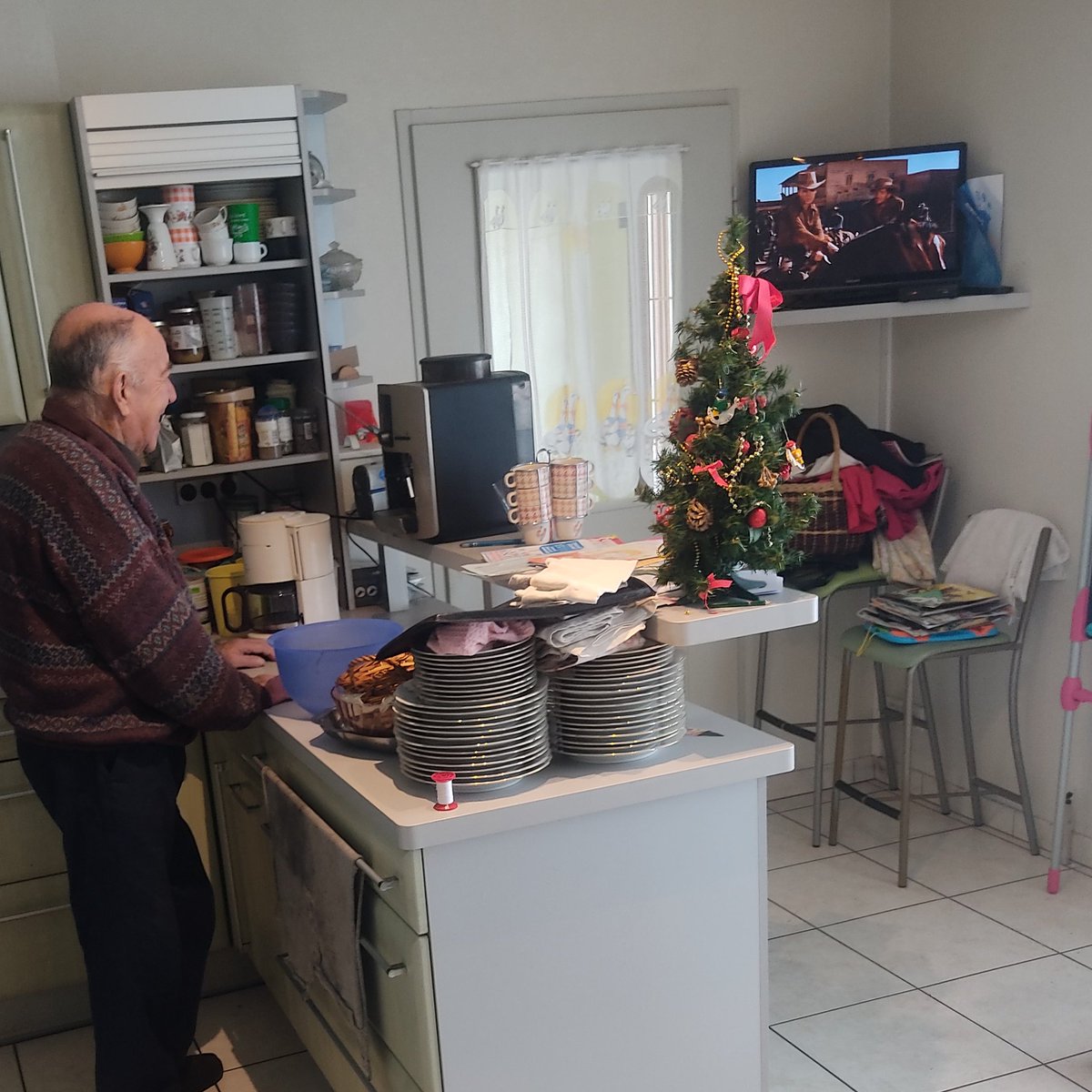 SKingeedorah's tweet photo. Sous rio bravo avec le grand père #tapedin https://t.co/4qHggl9b6B