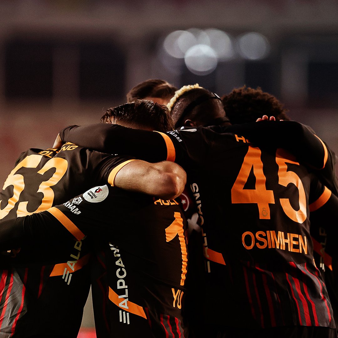 GS gt postudur  küçük hesap kalmasın Fav, Ment, Rt atan Galatasaraylılar takibe takip yapsınlar!