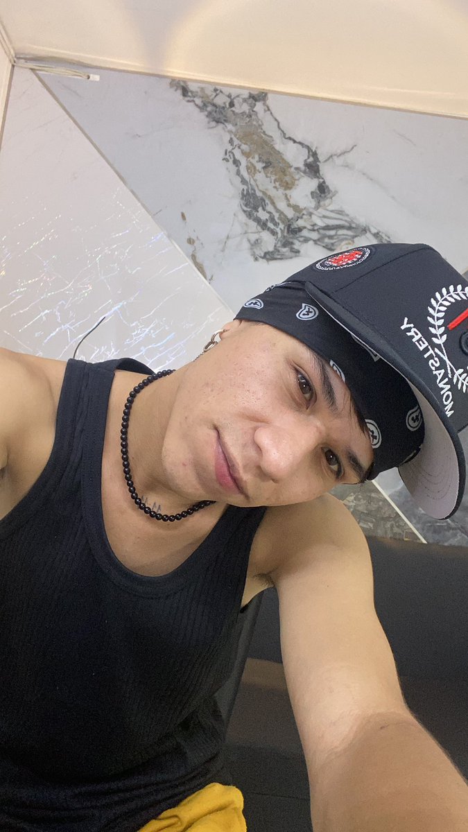 a64536's tweet photo. Sígueme para más en mi grupo de telegram #gay #medellin #viral #contenido+18 https://t.co/l8lt6938wi
