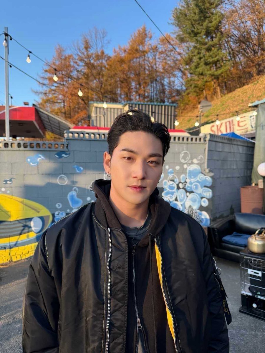 [#B_hind]
 2024.12.23
 #세차JANG
   
 #백호 #강동호 #BAEKHO #KANGDONGHO