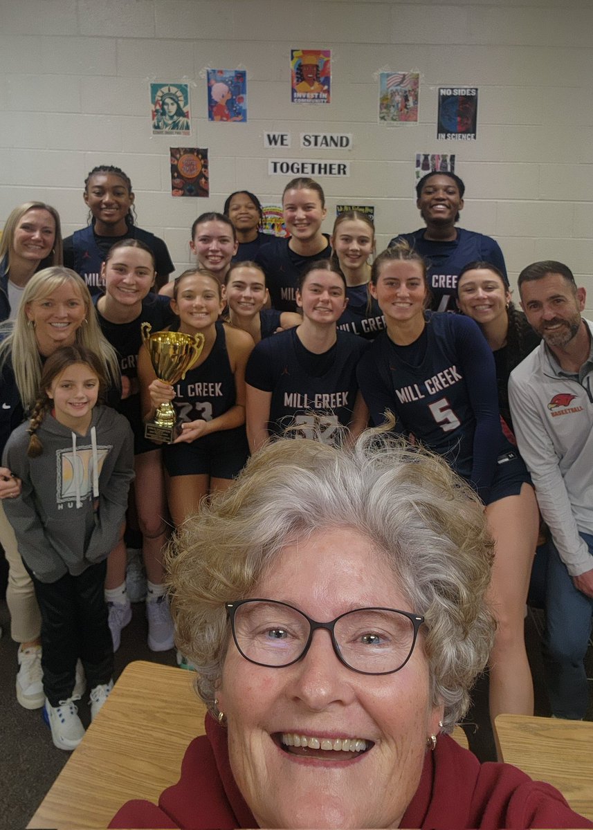 I am very proud of this team!!! Way to finish off a week that started with a win. Keep winning on and off the court. 
#LoveServeEncourage
<a href="/BuckeyeAaron/">Gen50 Ministries</a>