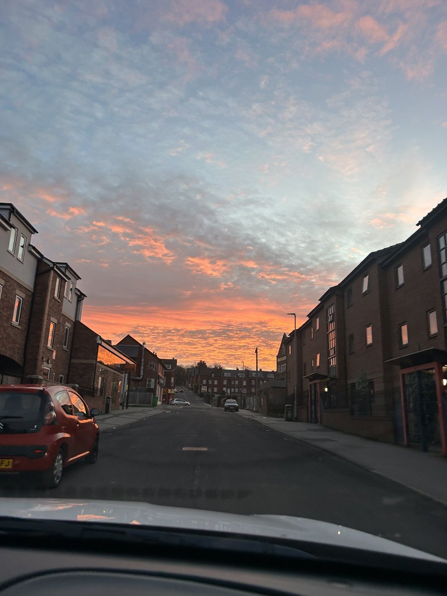 ClareMatic's tweet image. The shepherds are warning us !! 
#redsky