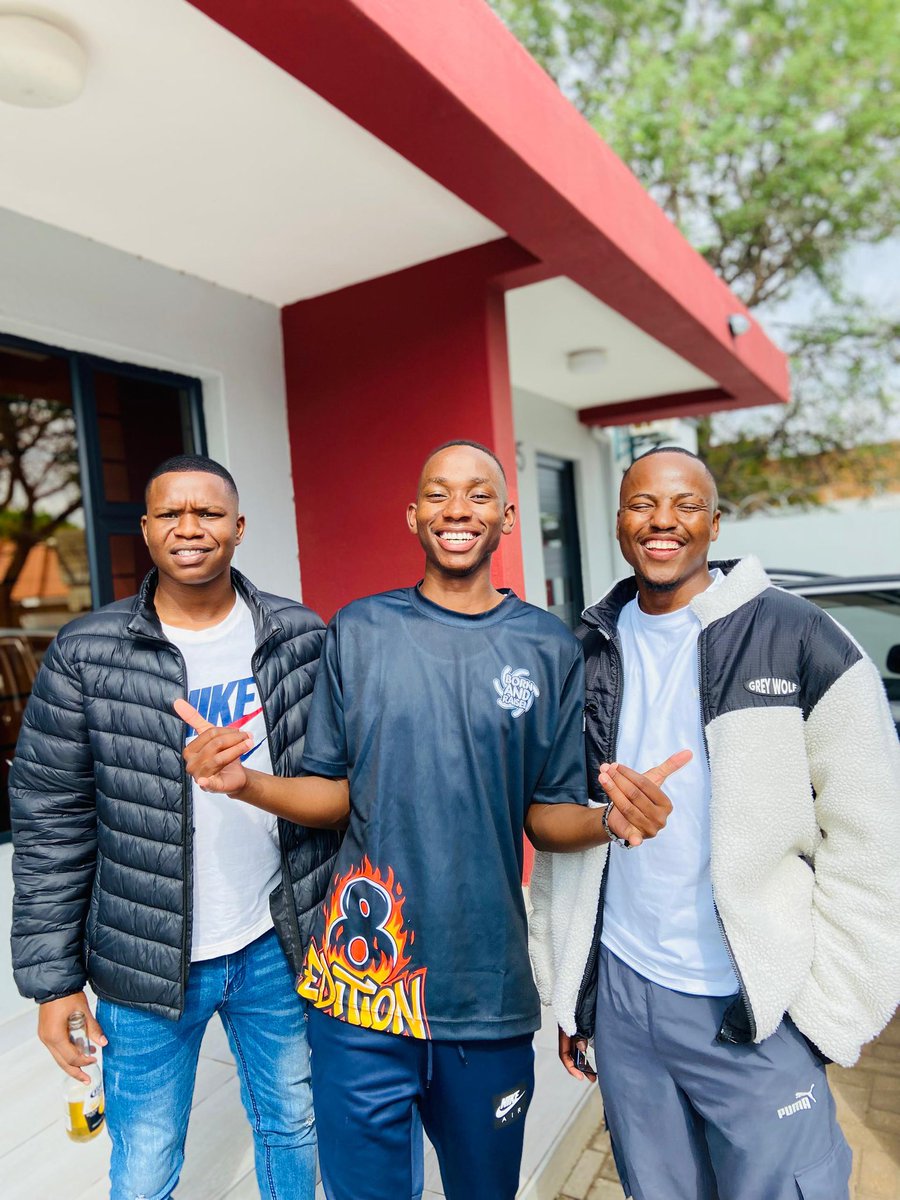 Infame_LoneR's tweet photo. BNR ‘24 with my boys🫴🏾🙂‍↔️. https://t.co/wlcG7X4nKO