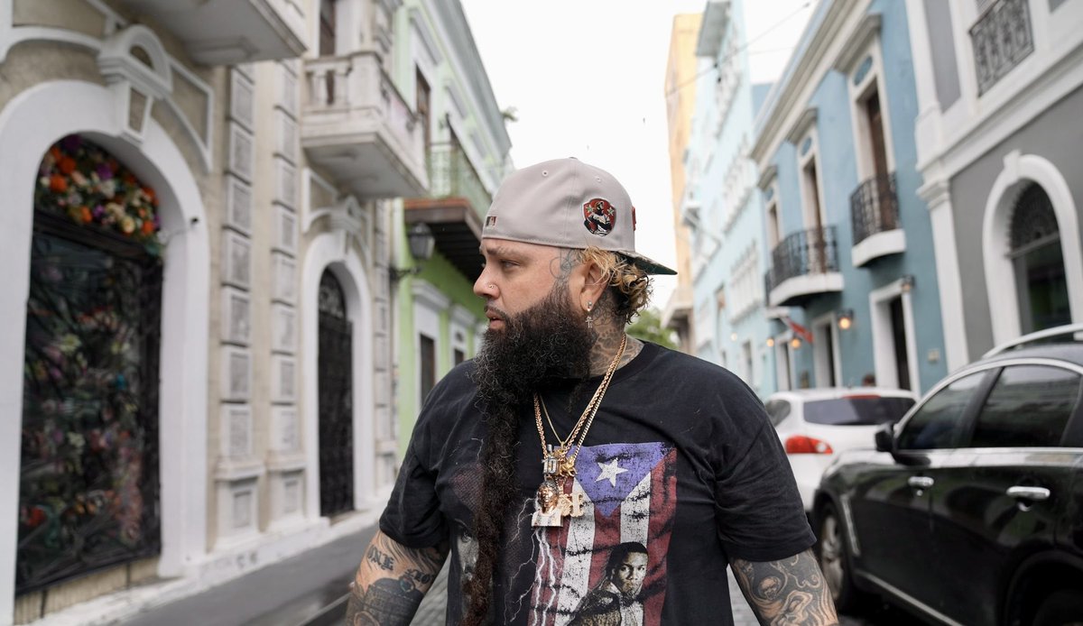 KingdomKome's tweet photo. I’m a carnivore with the bars, a part of war,
Sharper claws, carving art with a darker force
than Asgardian Thor.
#kingdomkome #donchimichurri #sanjuan #puertorico #flyshitonly #lolife #undergroundhiphop #lolifes #boombap #undergroundrap #hiphop #boxingtees #realrap #hiphop https://t.co/oVaaAP6wIq