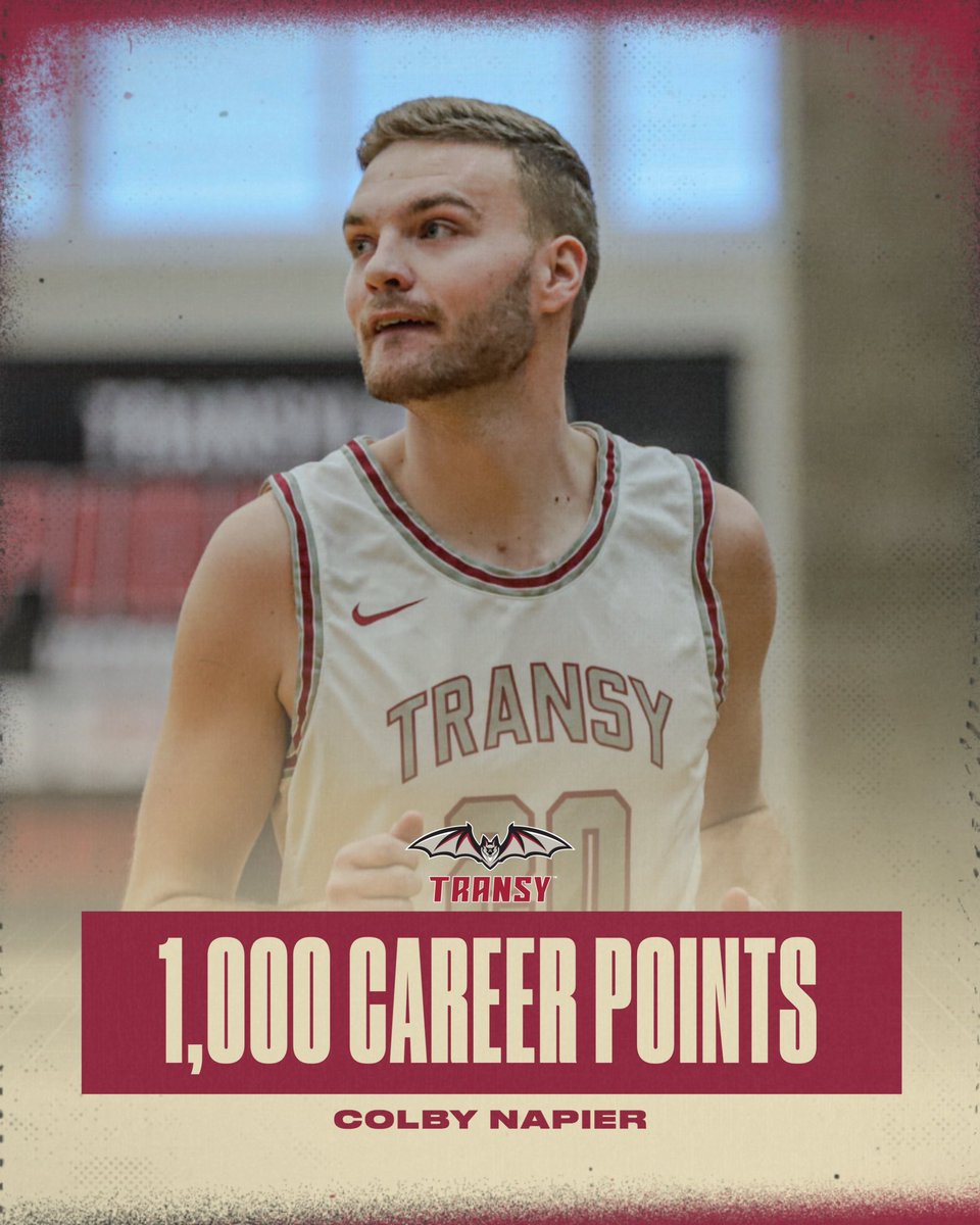 Colby Napier surpassed 1,000 career points in Saturday’s victory over UMHB in the Don Lane Classic 🦇

#FlyPios #D3Hoops