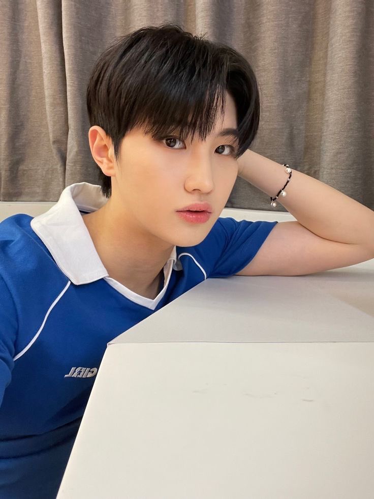 wkdgustn__'s tweet photo. 태훈이 셀카 하나같이 다 똘망똘망 해서 너무 귀여움..🥺🤍 https://t.co/JRMpKZFLUP