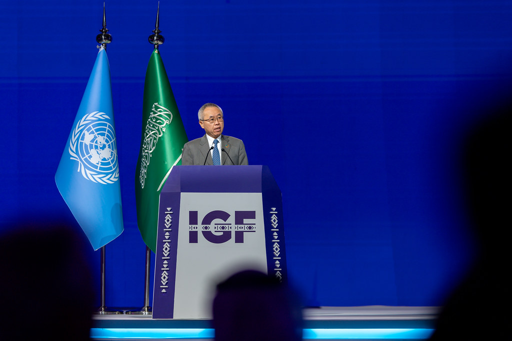 Digital technology impacts us individually and as a society, affecting our economies and reshaping our future. 

We must ensure that it works for the people, not against them.

Learn more and hear from <a href="/UNDESA/">UN DESA</a> USG Li Junhua at #IGF2024  :🌐bit.ly/3VS0bQW