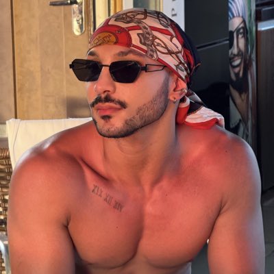 lukoeu's tweet photo. #NovaFotoDePerfil https://t.co/ARP6pQrwv8