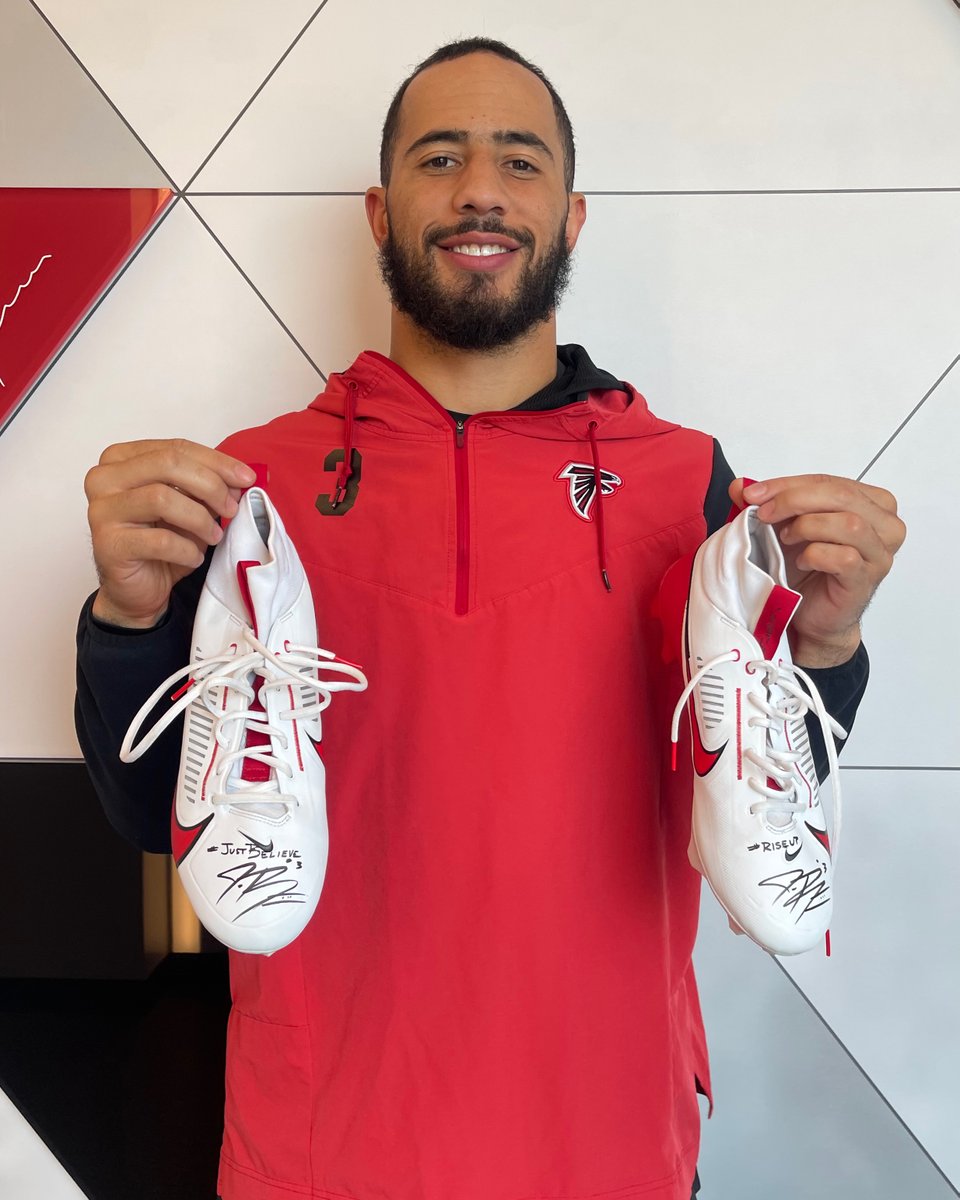 Atlanta Falcons (@atlantafalcons) on Twitter photo It's DOUBLE vote day, Dirty Birds
RT for a chance to win!
#ProBowlVote x <a href="/jlbiii3/">Jessie Bates III</a> It's DOUBLE vote day, Dirty Birds
RT for a chance to win!
#ProBowlVote x <a href="/jlbiii3/">Jessie Bates III</a>