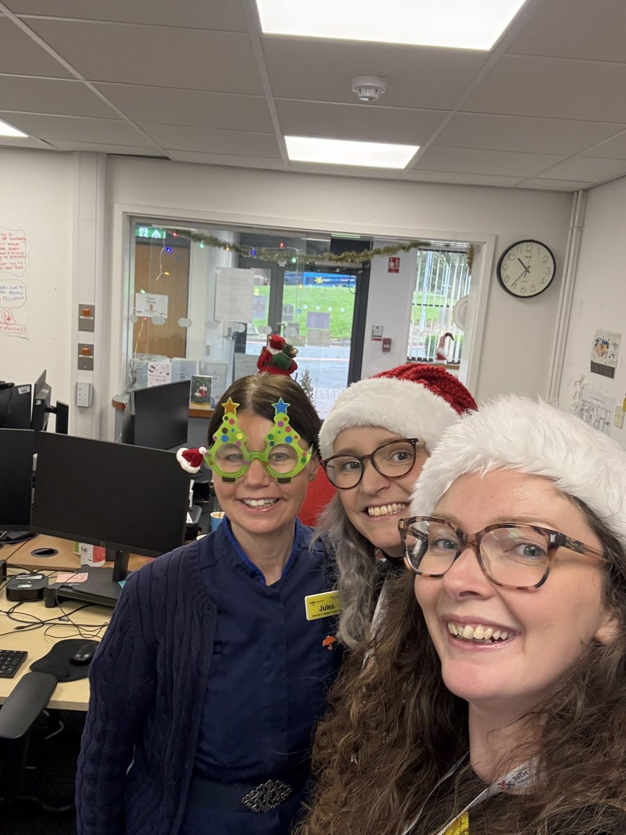 Hannah Furness tweet media