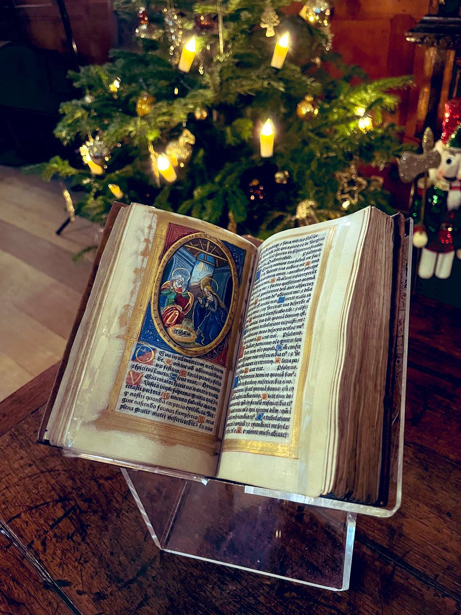 Christmas as #AnneBoleyn saw it. Illuminations of The Nativity as seen in  Anne’s two Books of Hours, housed at her home of @HeverCastle. Merry Christmas, all 🎄