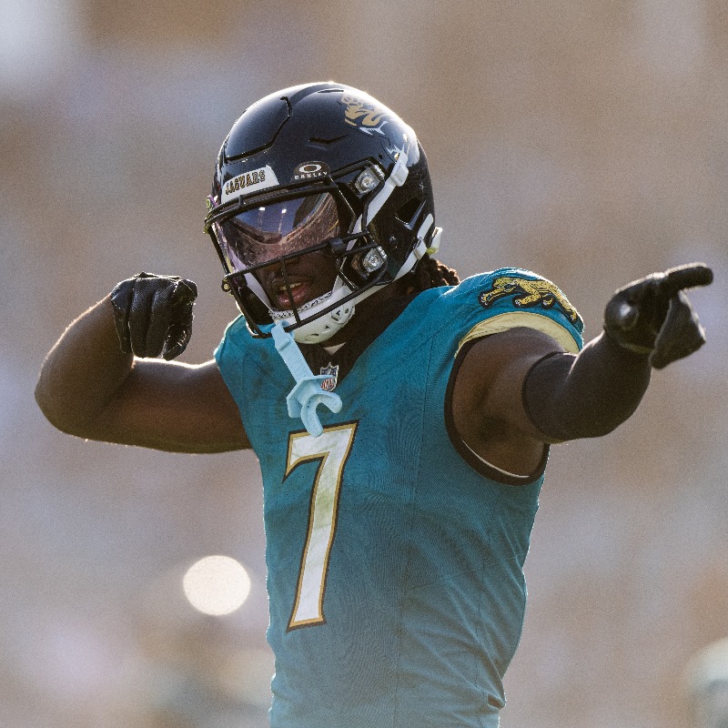 Jaguars's tweet photo. RT to double #ProBowlVote and you could win a signed jersey 👀

@mithenmor60
@Ezra508
@bscherff68
@swaggy_t1
@tank_bigsby
@Ayee_Tonn
@walkerlittle45
@BrianThomas_11
@CPW11_
@Dev_Duv5
@cameronglittle
@LoganCooke2
@rossmatiscik