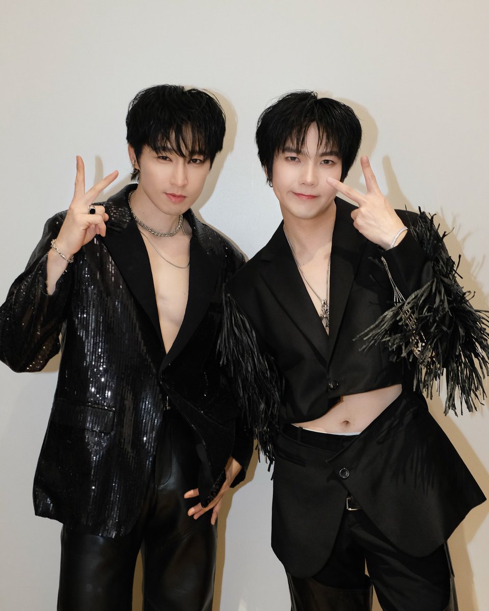 Trend4Biu's tweet photo. [23122024]

IG P’wave update💙(1)

At last your dream come true! So happy for u bro! You did a great job! So so so proud of you! 💙💙💙

“The Gleam Concert” by @JakeB4rever

BUILD SHINE ON STAGE 
#CanYouGleamTonight
@JakeB4rever #BuildJakapan
#Beyourluve https://t.co/z6P0mm9hep
