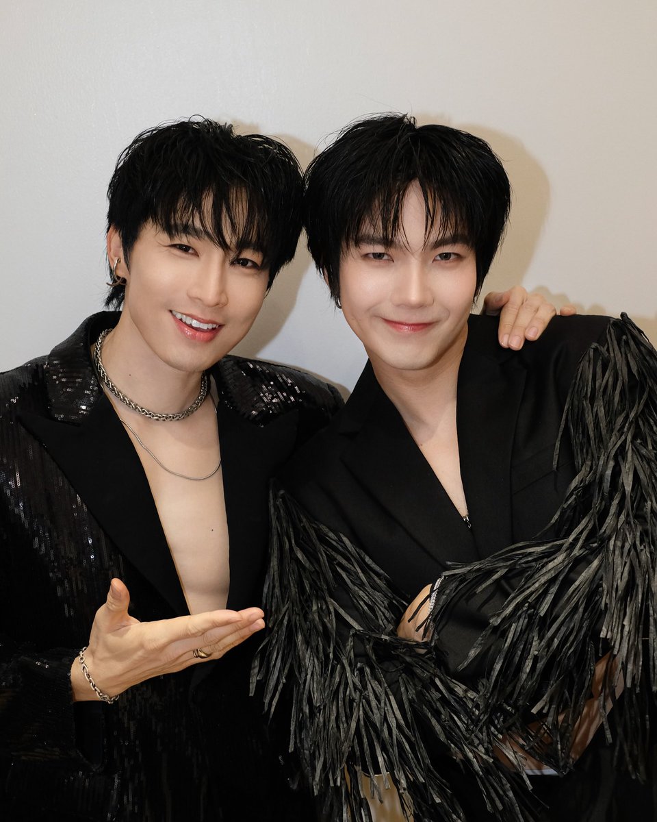 Trend4Biu's tweet photo. [23122024]

IG P’wave update💙(1)

At last your dream come true! So happy for u bro! You did a great job! So so so proud of you! 💙💙💙

“The Gleam Concert” by @JakeB4rever

BUILD SHINE ON STAGE 
#CanYouGleamTonight
@JakeB4rever #BuildJakapan
#Beyourluve https://t.co/z6P0mm9hep