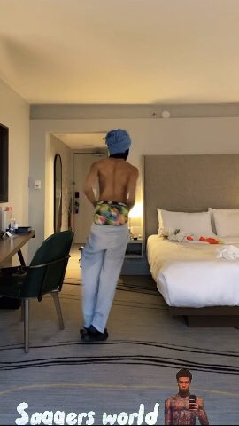 NLEFETlSH's tweet photo. #nlechoppa THROWBACKS🍑💦🥵👅💦💦 https://t.co/Vqg4LOH3aR