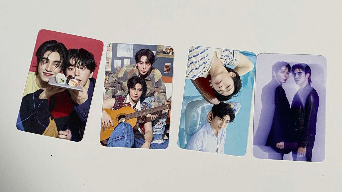 TowardIsolation's tweet photo. ส่งต่อ photobook ของอัพภูมิ #UPandPOOMBESIDE พร้อมการ์ด 4 ใบ
สภาพ 100% ยังไม่ได้แกะห่อพลาสติกเลย
ราคา 1900 บาท (รวมส่งแบบลงทะเบียน)
#UpPoom #Uppoompat #poompps

ในรูปอาจดูแปลกๆ หน่อยเพราะเงาสะท้อนจากปกพลาสติกค่ะ
ยินดีให้วีดีโอคอลเพื่อดูของได้ https://t.co/7HJJ1XrpHM