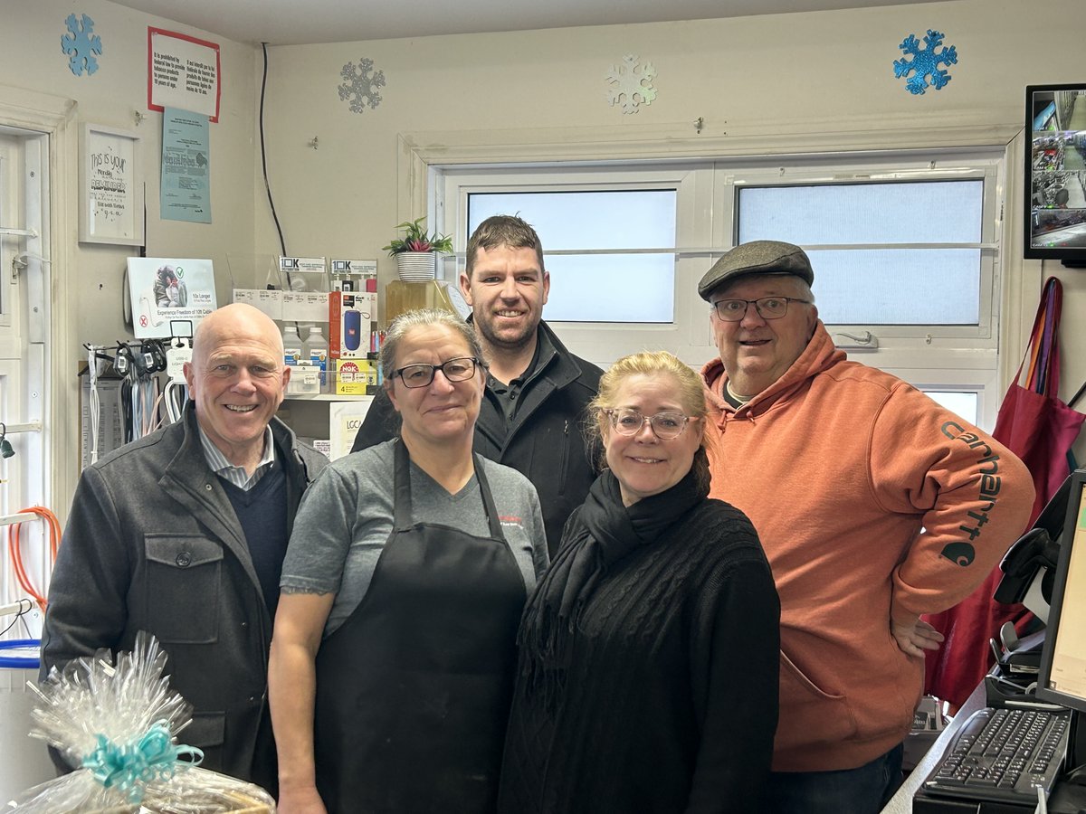 Cooper_crs's tweet photo. One of my favorite events this time of year is getting to draw the contest winners at #RapidCityCoop Holiday Contest! Love that we supply fuel here for a strong community store. #reallylocal @HeritageCoopLtd @Richards_24 https://t.co/HqhLXCJj8p