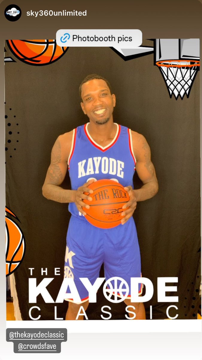 thecrowdsfave's tweet photo. Ball Is Life 🏀 https://t.co/GbK1Sx5lXw