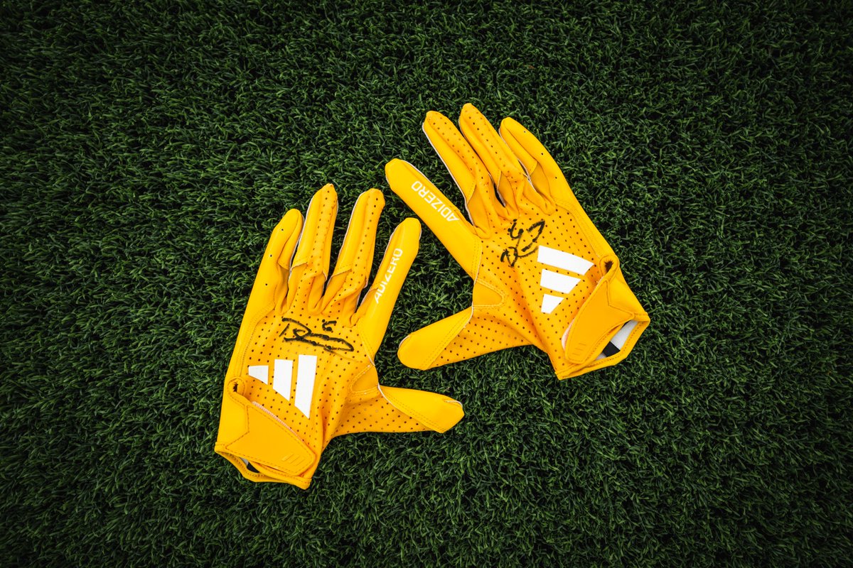Washington Commanders (@commanders) on Twitter photo Voting ends tonight! Who wants cleats or gloves signed by <a href="/dantefowler/">Dante fowler</a>???
🔁 #ProBowlVote Dante Fowler Jr. 🔁 Voting ends tonight! Who wants cleats or gloves signed by <a href="/dantefowler/">Dante fowler</a>???
🔁 #ProBowlVote Dante Fowler Jr. 🔁