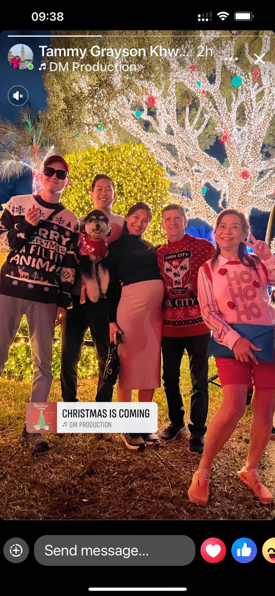 Stuart_CTID's tweet photo. @YorkCityFC Merry Christmas to everyone I’m texting from south Florida, watching the games on DAZN. I’ll be home end of February, fantastic season so far cheer on the lads for me We Are Going Up!!! https://t.co/rehsUmsZXh