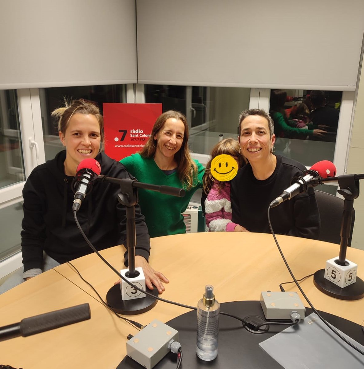 lacorbacoop's tweet photo. La setmana passada es va emetre l'entrevista a La Corba a @punt7radio on l'Aran i la Marta van poder conversar amb la Louise Brown molts detalls del projecte. Gràcies Louise per empoderar-nos amb el teu programa! El podeu escoltar al link dels comentaris @ladinamo_ @de_celoni https://t.co/nJErMDDX2G