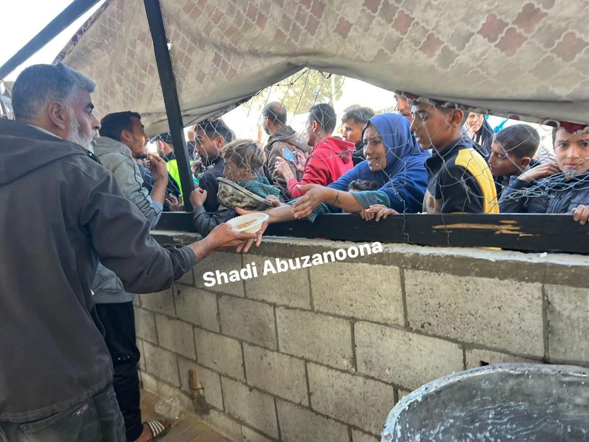 A few moments ago, Basma Association for Relief and Development in the Gaza Strip finished distributing rice and milk meals to 1,600 people in forced displacement camps in the central Gaza Strip, Deir al-Balah area.

 gofund.me/c52e377e