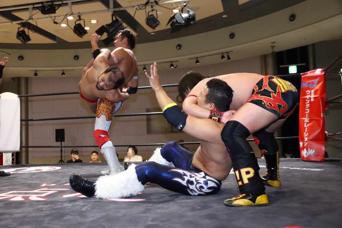 energyse_moriya's tweet photo. 大阪メトロ&amp;道頓堀プロレス
コラボ大会はほのぼのとした雰囲気の中、熱い試合もあり盛り上がりました‼️
機会してくれた大阪メトロさん、ありがとうございました
又、やりますよ
#doutonbori_pw 
#japanese_train https://t.co/V5QILlXPc2