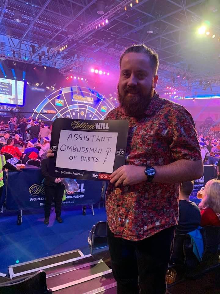 discospud's tweet photo. @DanDartsDawson My one and only Ally Pally visit. The day you introduced him to the stage in the absence of @JohnMcDonald_MC https://t.co/OHAJKhx1MH